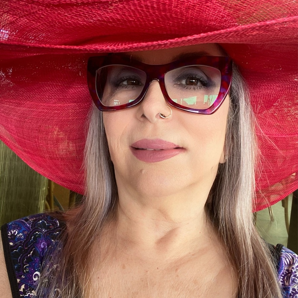 Meet your Posher, Debra